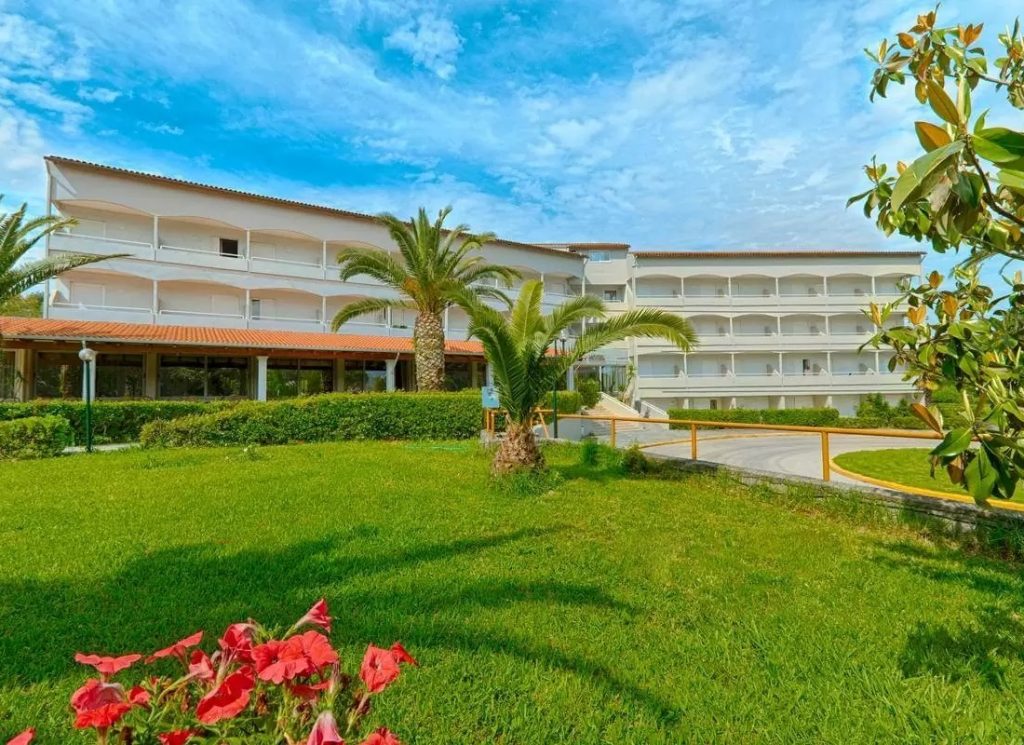 LIVADI NAFSIKA HOTEL 3*