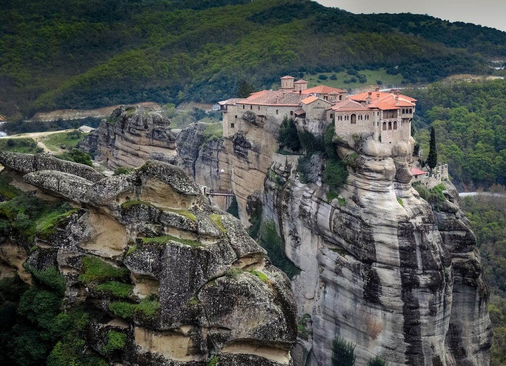 ΠΑΣΧΑ ΣΤΗ ΣΚΙΑ ...ΤΩΝ ΜΕΤΕΩΡΩΝ - Image 10